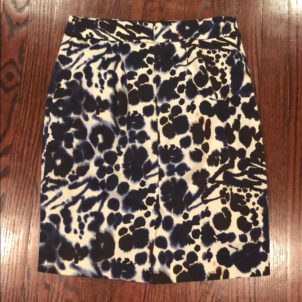 Ann Taylor pencil skirt - Picture 4 of 6